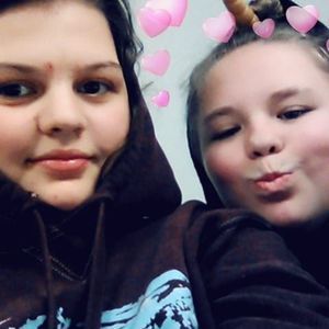 Meet your Posher, Lola